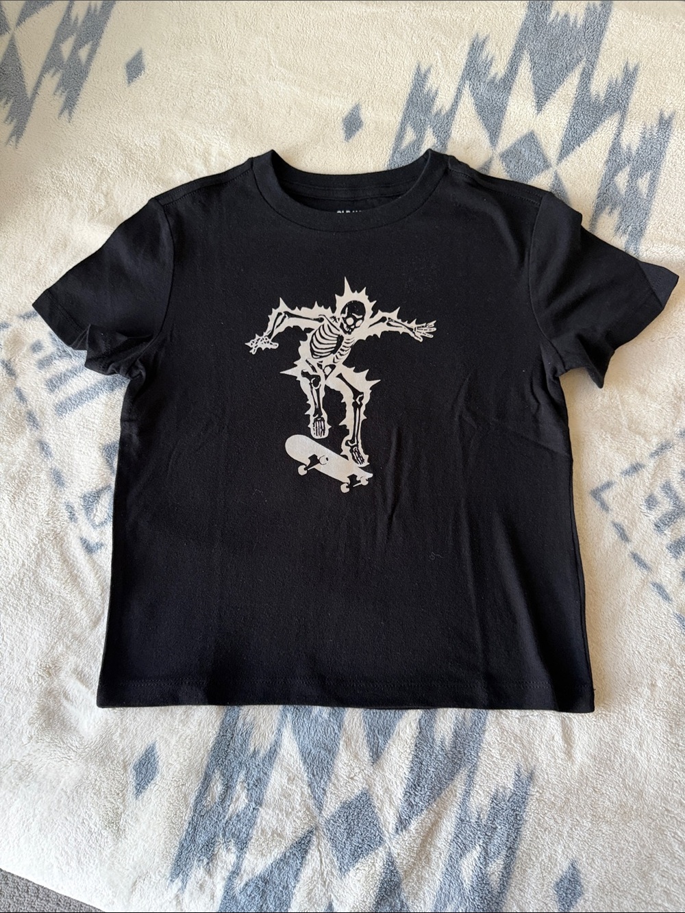 Old Navy Black Tee with Silver Skate Skeleton Graphic Halloween Tee